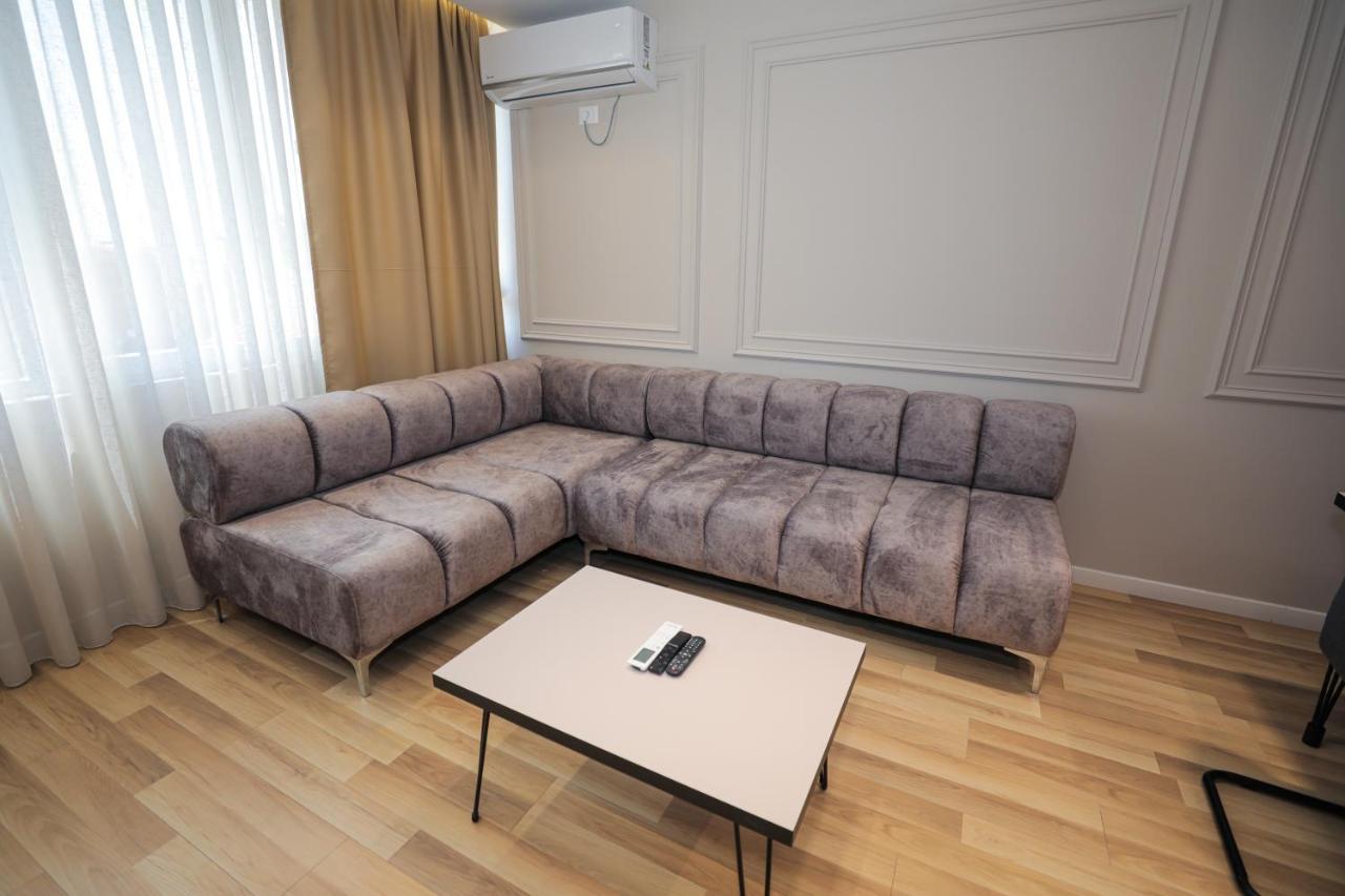Miku Apartment -Outstanding Apartment At Taiwan Тирана Екстер'єр фото