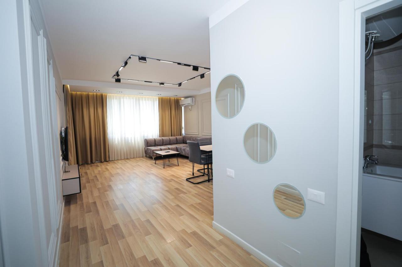 Miku Apartment -Outstanding Apartment At Taiwan Тирана Екстер'єр фото