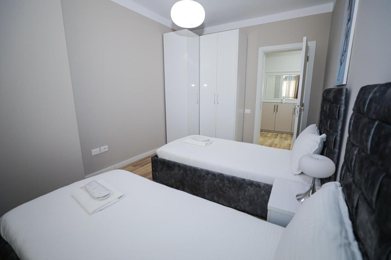 Miku Apartment -Outstanding Apartment At Taiwan Тирана Екстер'єр фото